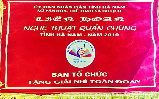 120 nam nganh xi mang nguoi vicem viet khuc trang ca