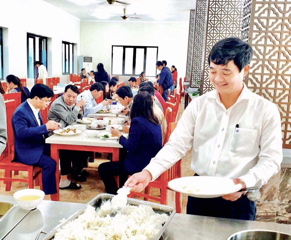 120 nam nganh xi mang nguoi vicem viet khuc trang ca